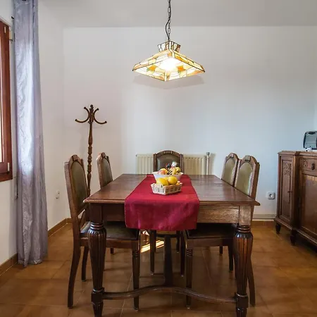 Markus - Plusholidays Villa